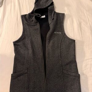 Columbia Charcoal Hooded Vest